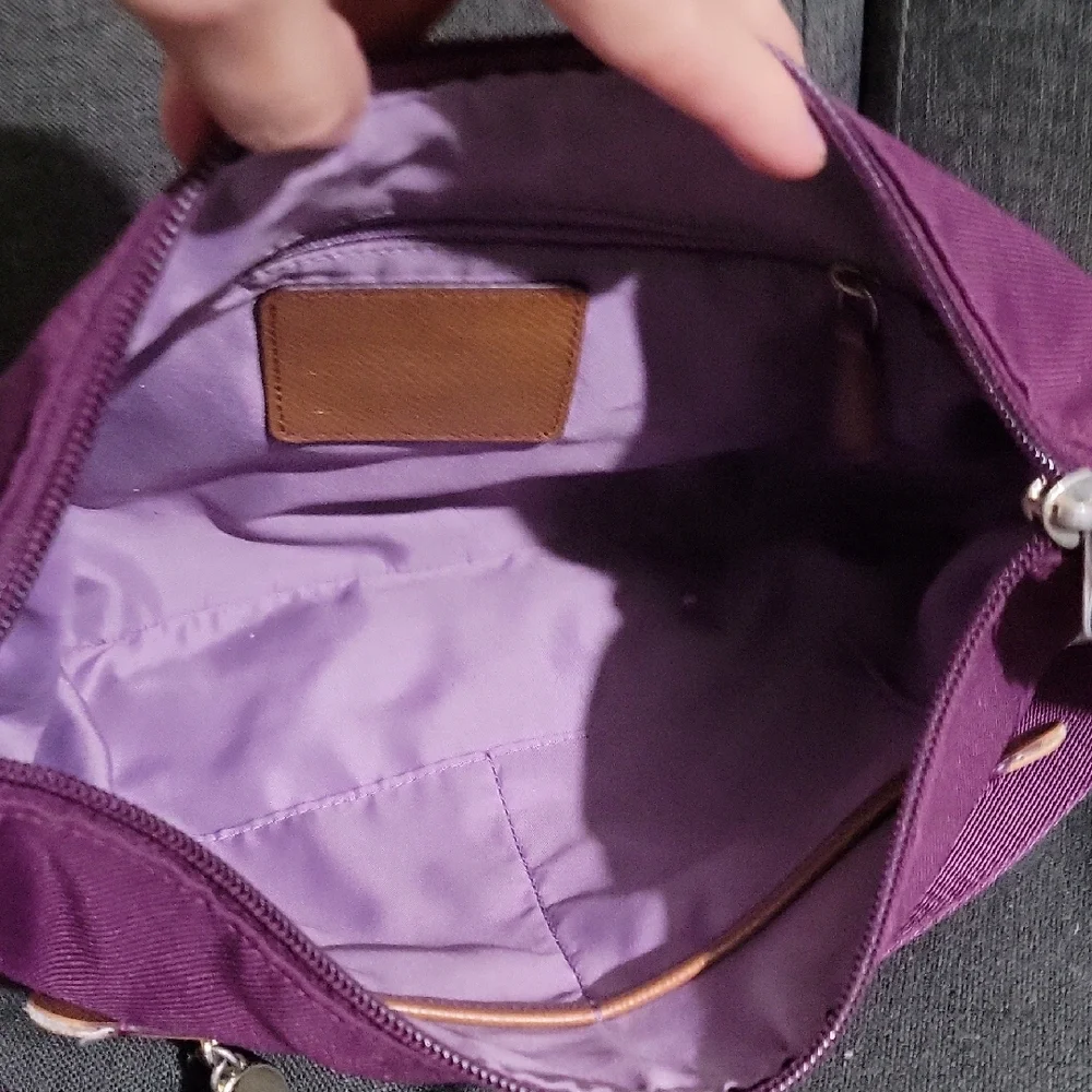 Vintage Coach Purple Crossbody Bag with Gold Hardware and Adjustable Straps - Picture 5 of 16